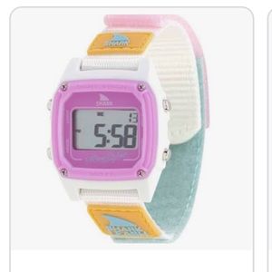 Outdoor voices shark leash watch